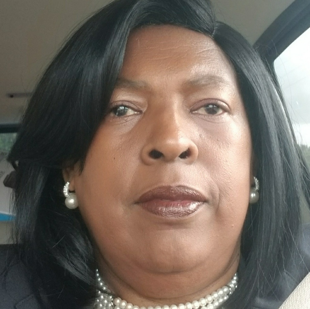 Meet your Posher, Constance